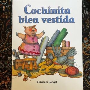 Cochinita Bien Vestida Children's Book